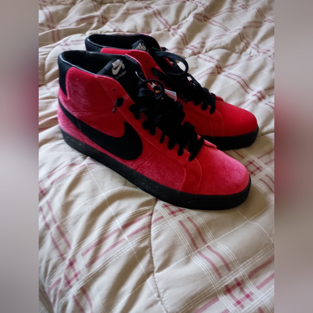 RARE Size 12 Nike SB Blazer Hell